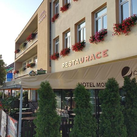 Hotel Morava Jevicko ภายนอก รูปภาพ
